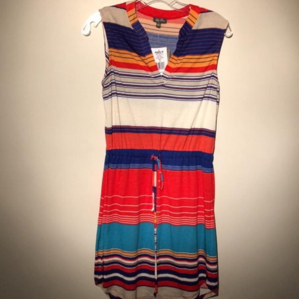 Sleeveless dress